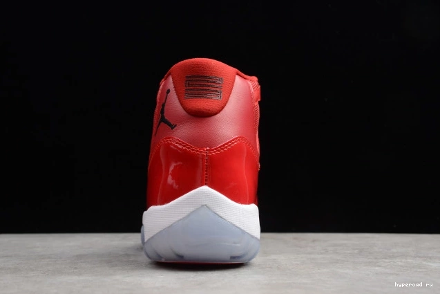 11 378037-623 RetroGym Red Air Jordan 0526
